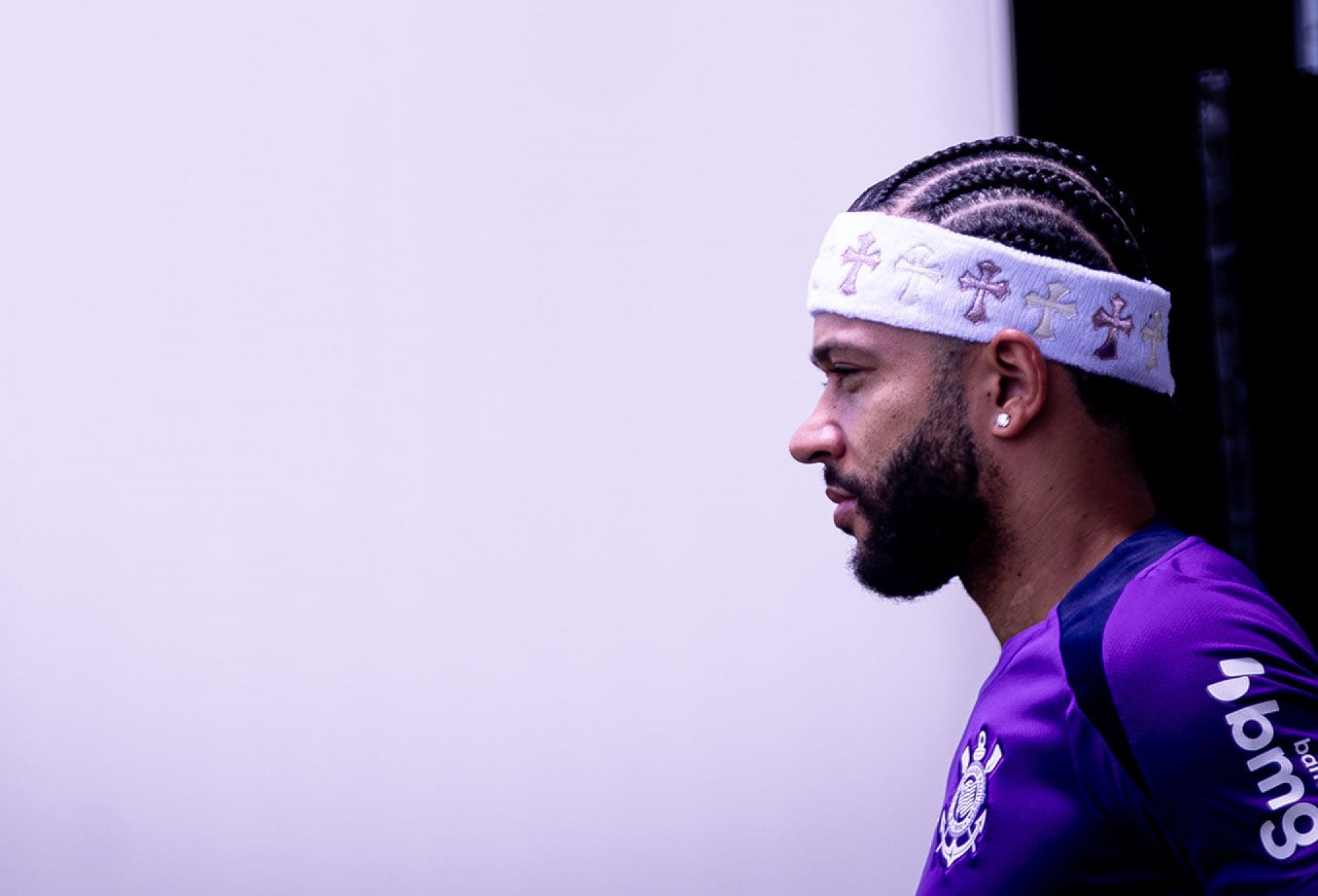 Memphis procura nova casa enquanto aguarda renova&ccedil;&atilde;o com o Corinthians