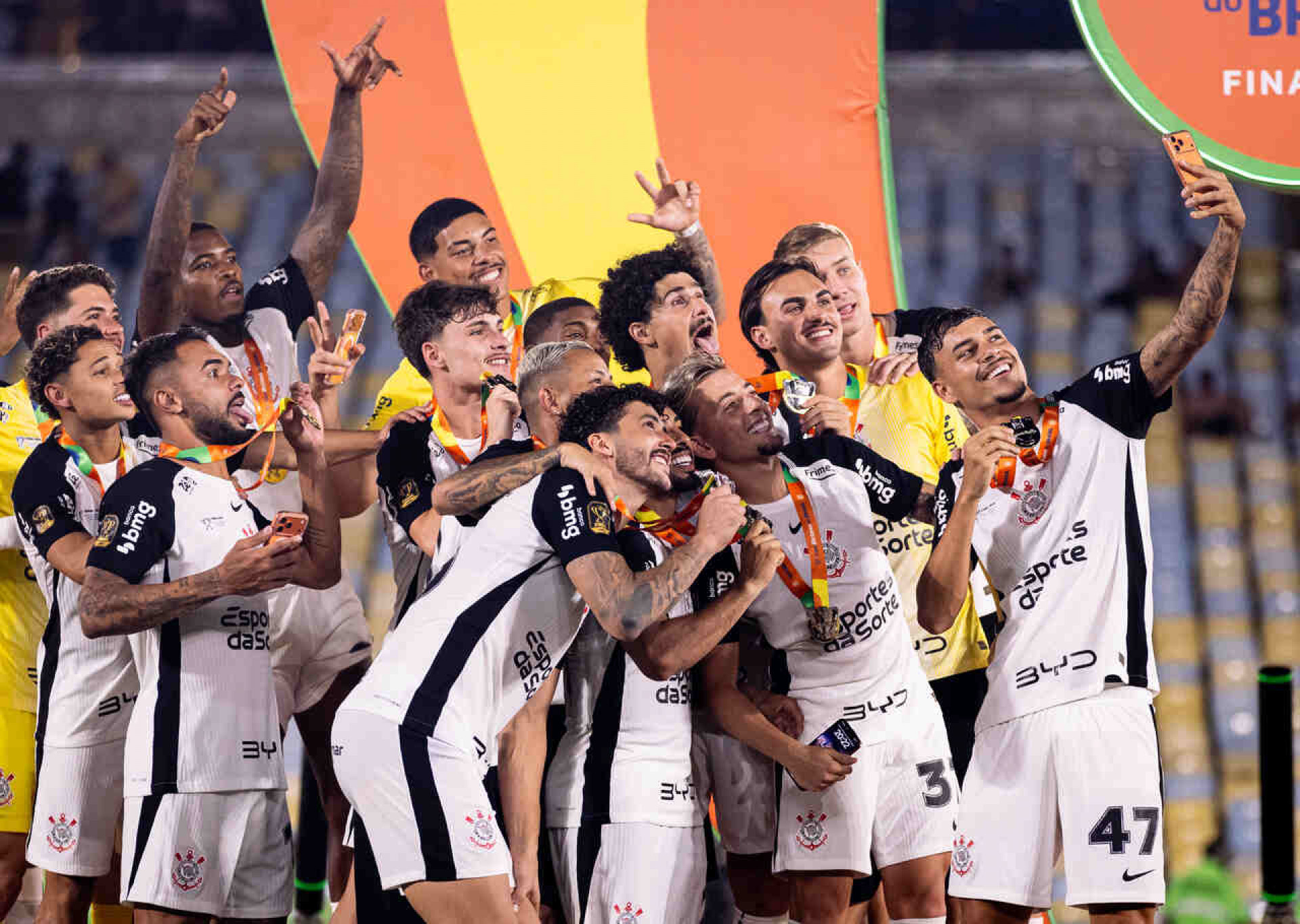 CBF mira R$ 1 bilh&atilde;o de arrecada&ccedil;&atilde;o com Copa do Brasil e busca emissoras interessadas