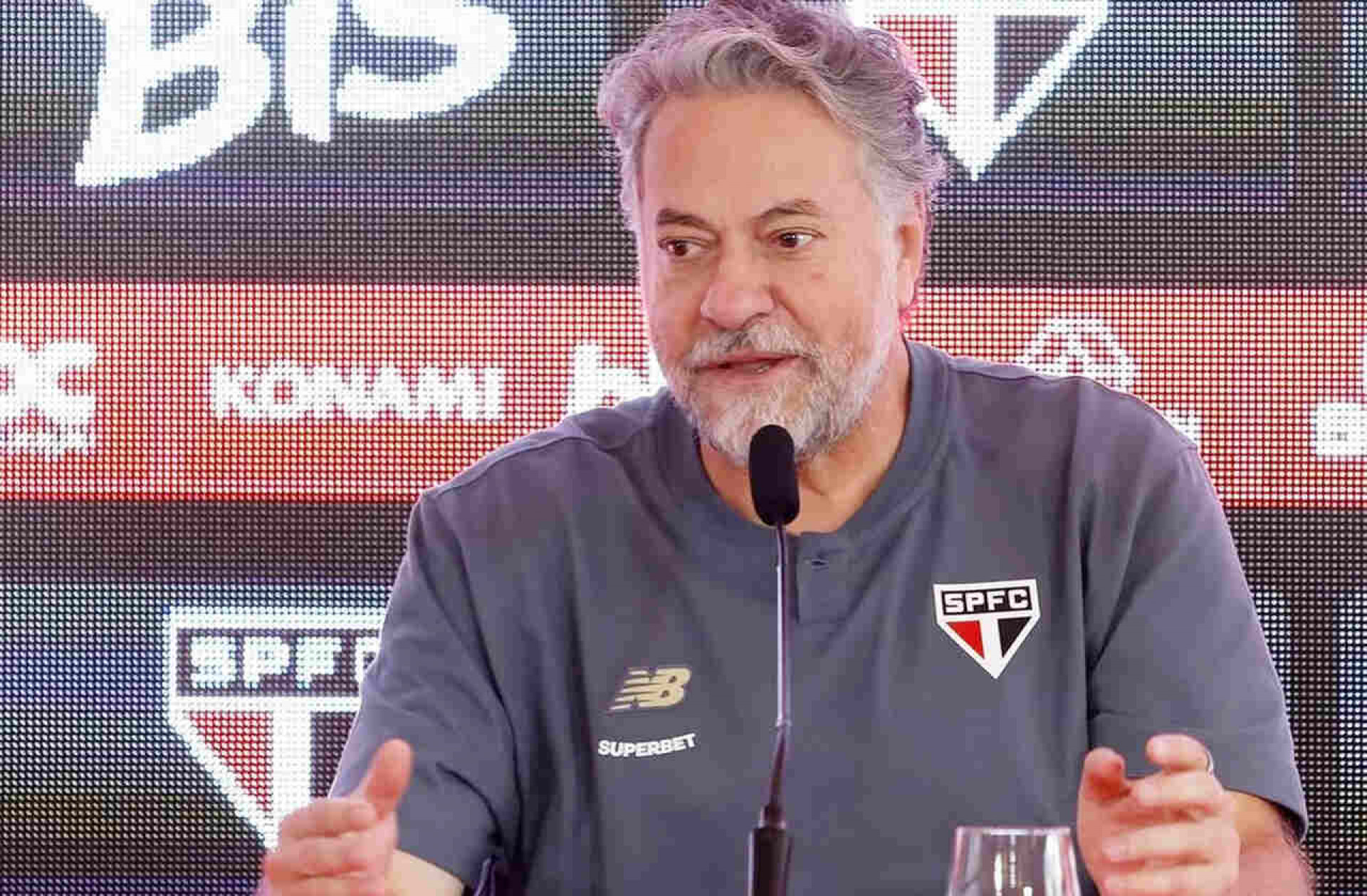 J&uacute;lio Casares renuncia a cargo de conselheiro do S&atilde;o Paulo