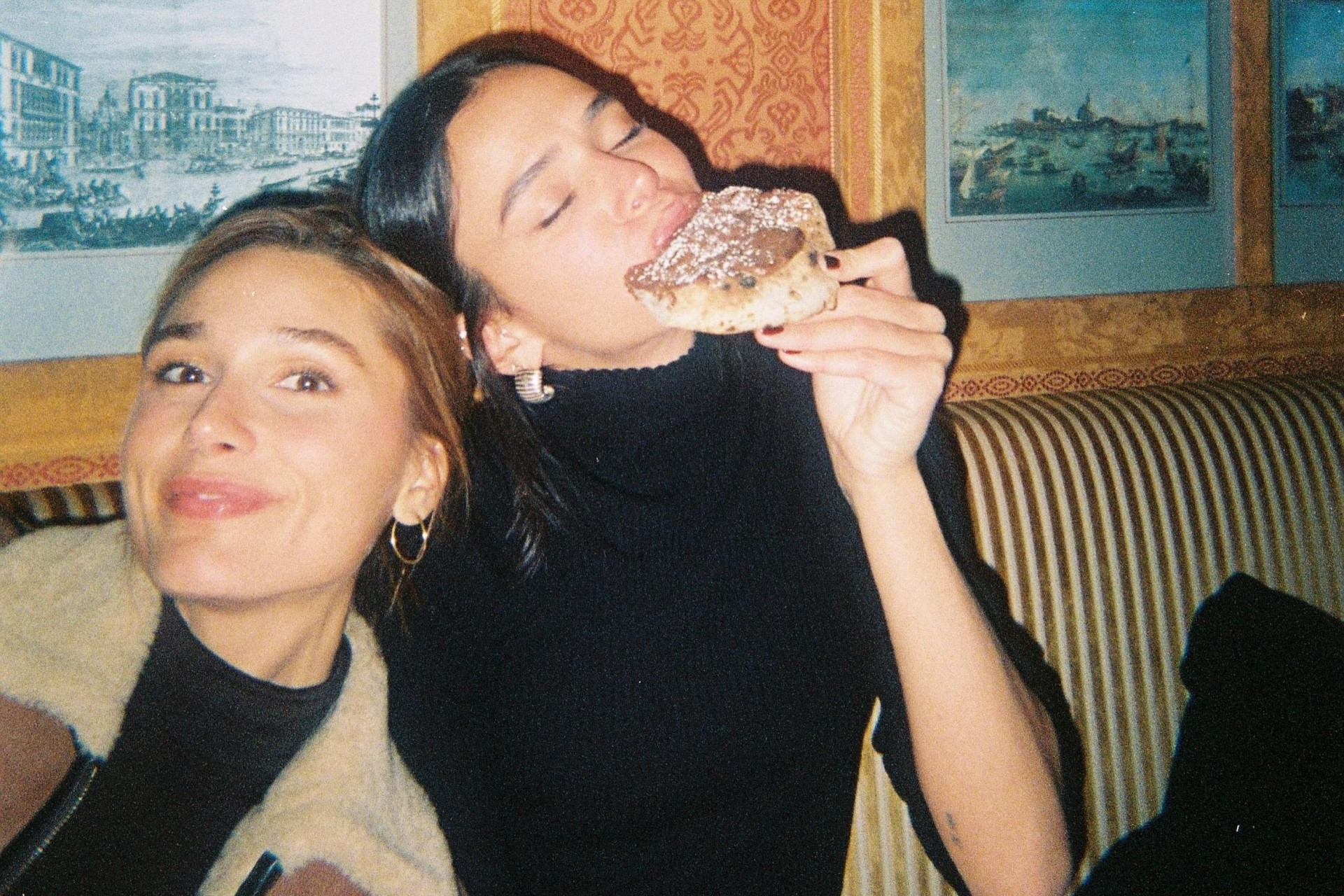 Bruna Marquezine abre álbum com Sasha  - Reprodução / Instagram