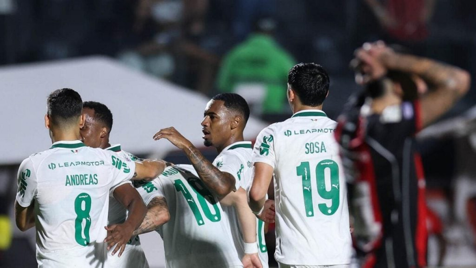 Abel elogia arbitragem em goleada do Palmeiras: “Seguiu a regra”