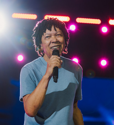 Djavan celebra 50 anos de carreira com shows no Rio: 'Especial'