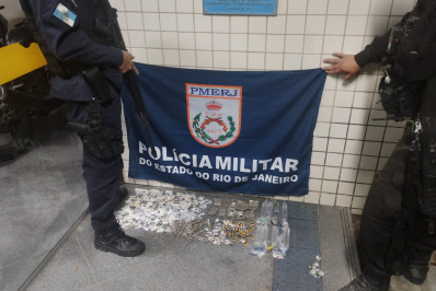 Polícia Militar apreende drogas durante ação em comunidade de Itaipu