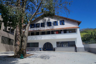 Justiça obriga Prefeitura de Nova Friburgo a regularizar alimentação na Casa Vila Sorriso