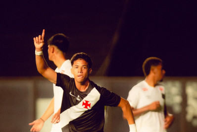 Vasco supera o Santos nos pênaltis e vai à final do Brasileirão sub-20