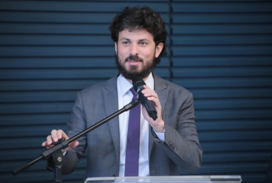 Ex-secretário rompe com governador e articula candidatura em Minas