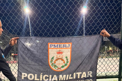PM apreende fuzis e munições em Costa Barros