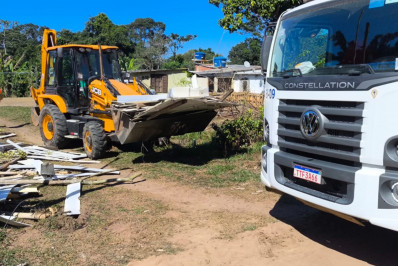 Fiscalização retira cercamento em parque ambiental de Cabo Frio