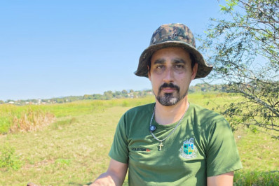 Jacaré-de-papo amarelo é resgatado pela Guarda Ambiental de Saquarema