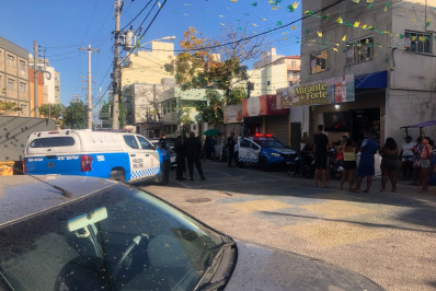 Mulher é morta a tiros em comunidade próxima à Praia do Forte, em Cabo Frio