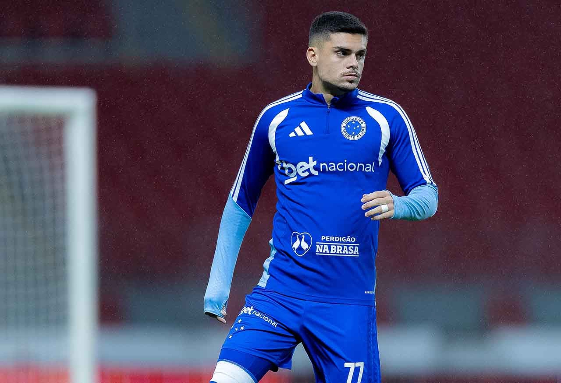 Artur Jorge promove mudan&ccedil;as e ganha refor&ccedil;os no Cruzeiro