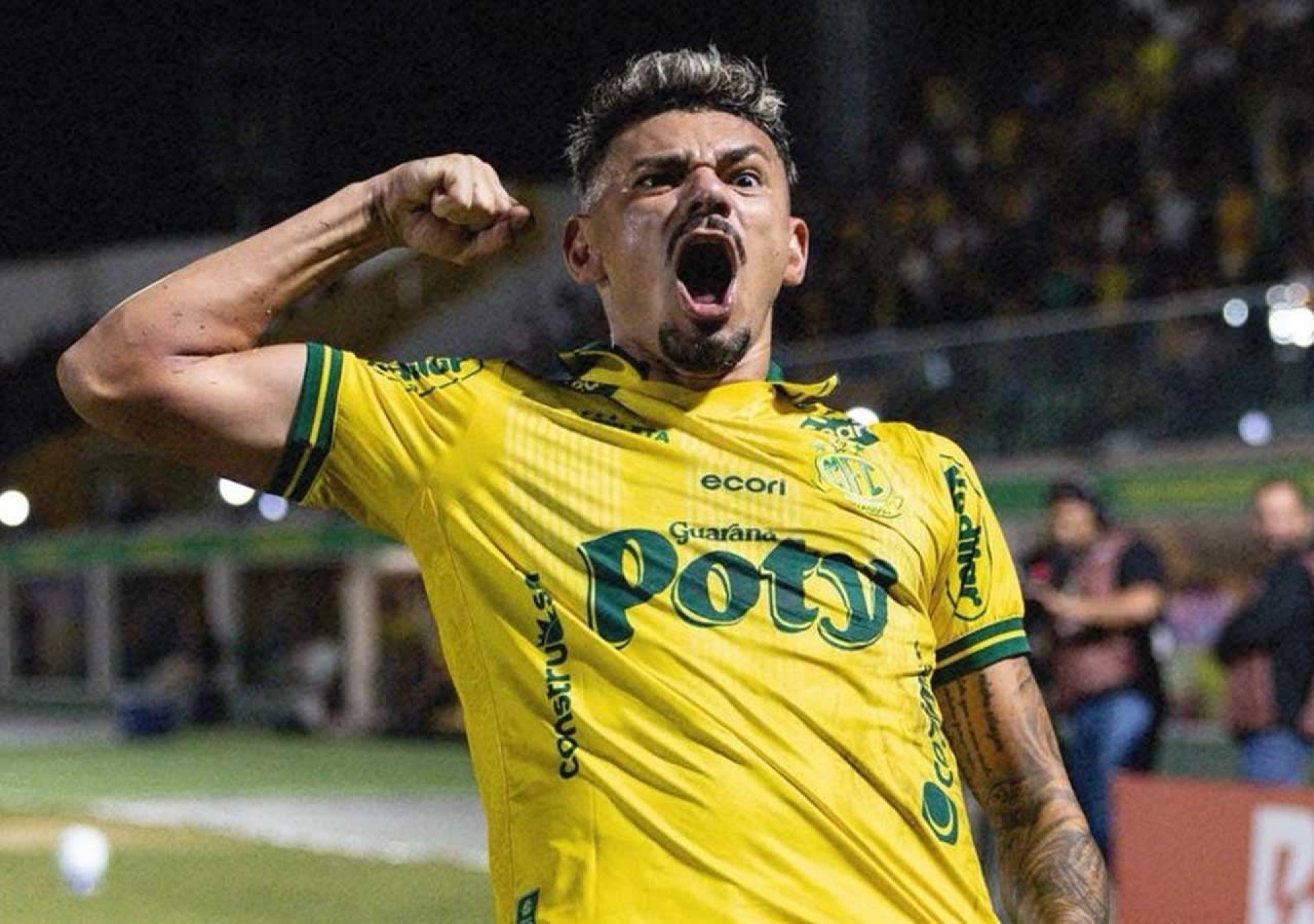 Sport analisa a contrata&ccedil;&atilde;o de Tiquinho Soares, ex-Santos