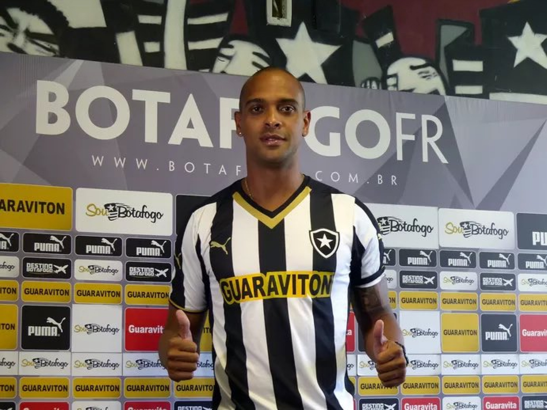Tássio atuou no Botafogo em 2015 - Reprodução / Redes Sociais