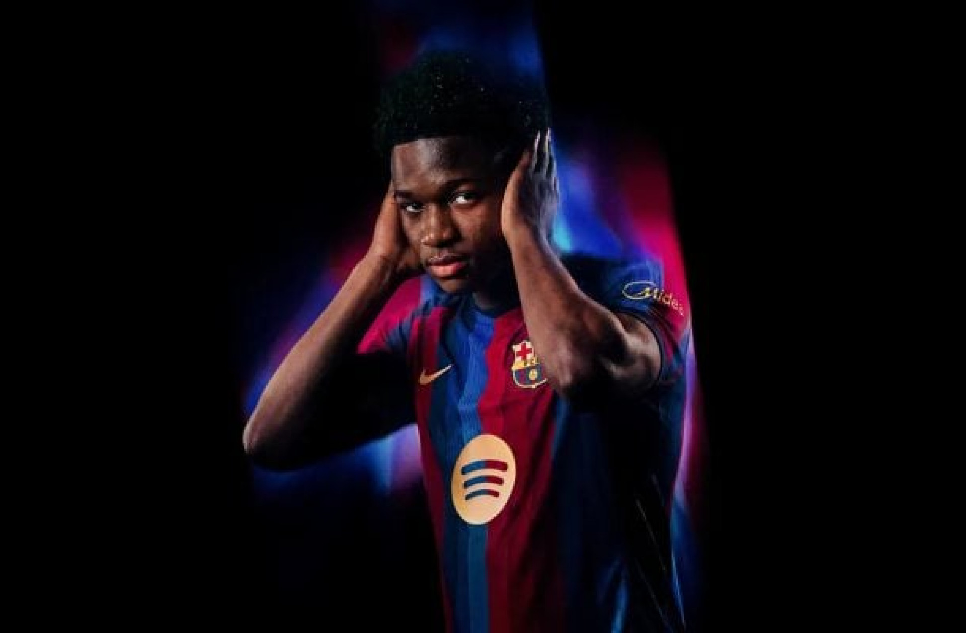 Barcelona anuncia contrata&ccedil;&atilde;o de promessa belga
