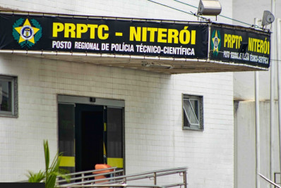 Operação da PM na Comunidade da Chácara termina com um morto, dois presos e apreensão de armas e drogas