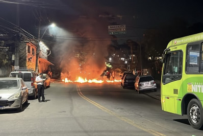 Falta de energia provoca protestos em diferentes bairros de Niterói