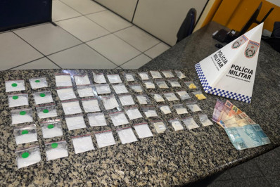 Homem é preso por 'delivery' de drogas no Centro