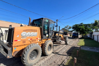 Frentes de trabalho avançam por Rio das Ostras e aceleram melhorias em ruas, parques e drenagem