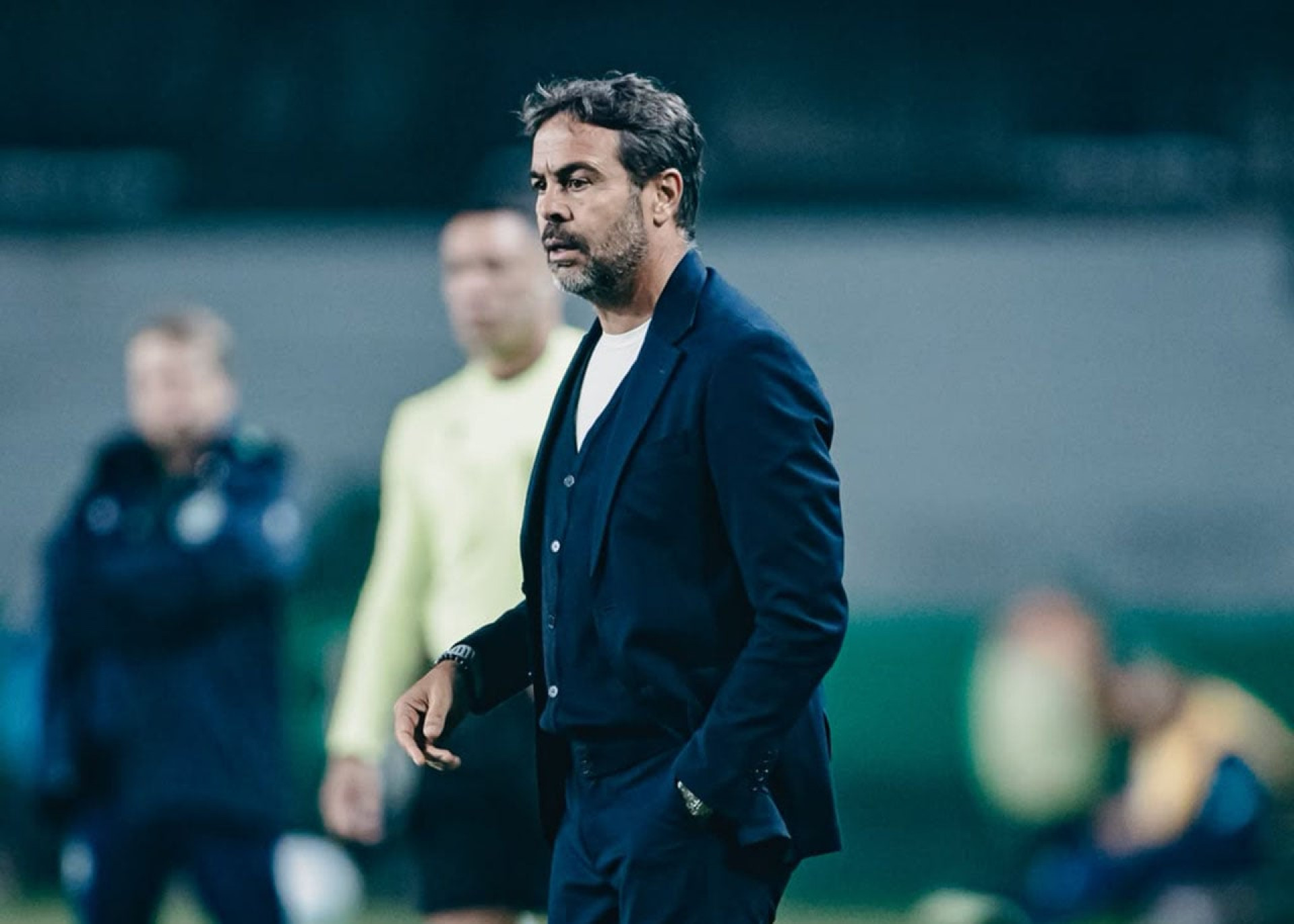 Artur Jorge rasga elogios ao Cruzeiro ap&oacute;s vit&oacute;ria: “Perto da excel&ecirc;ncia”