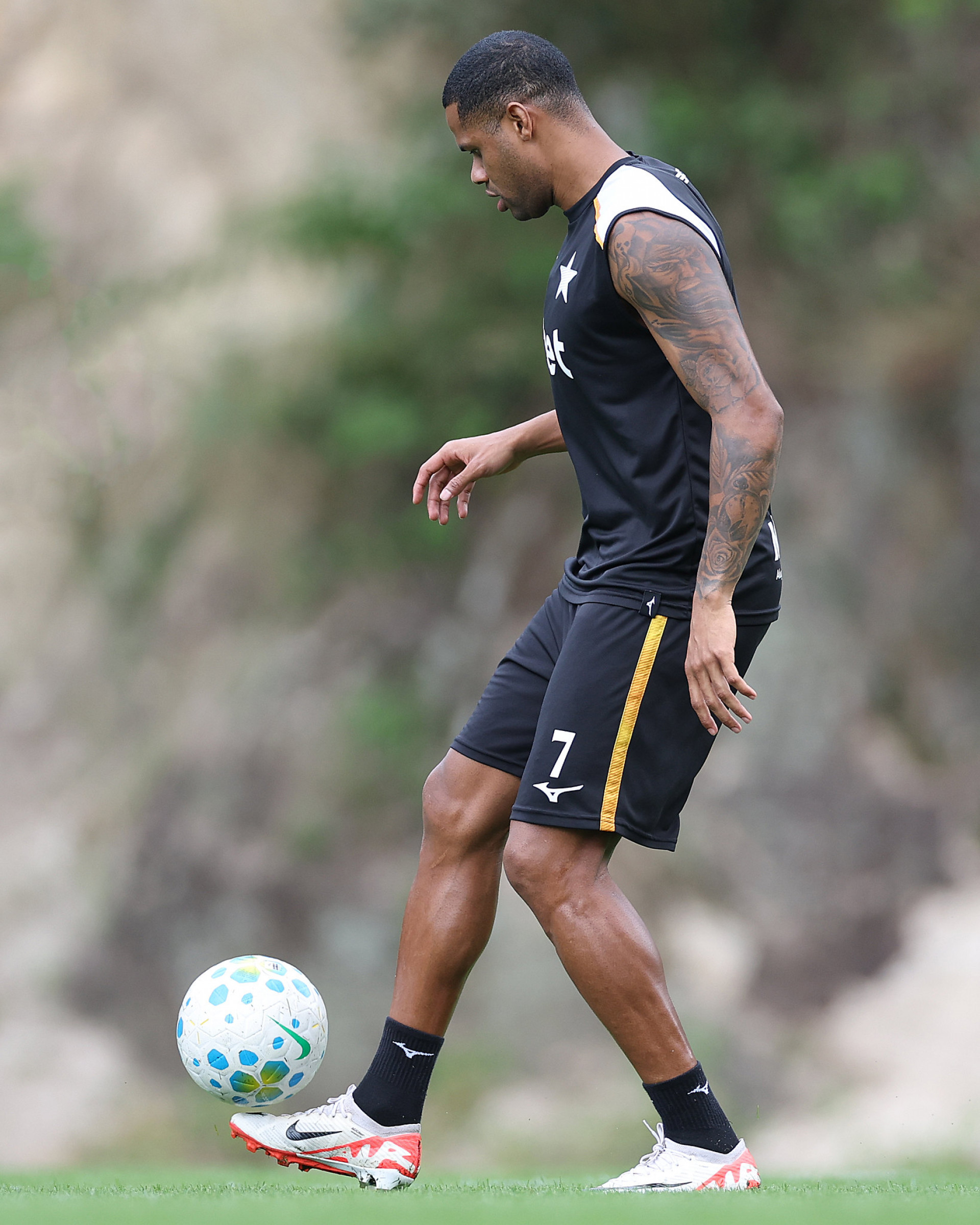 J&uacute;nior Santos treina no Espa&ccedil;o Lonier - V&iacute;tor Silva / Botafogo