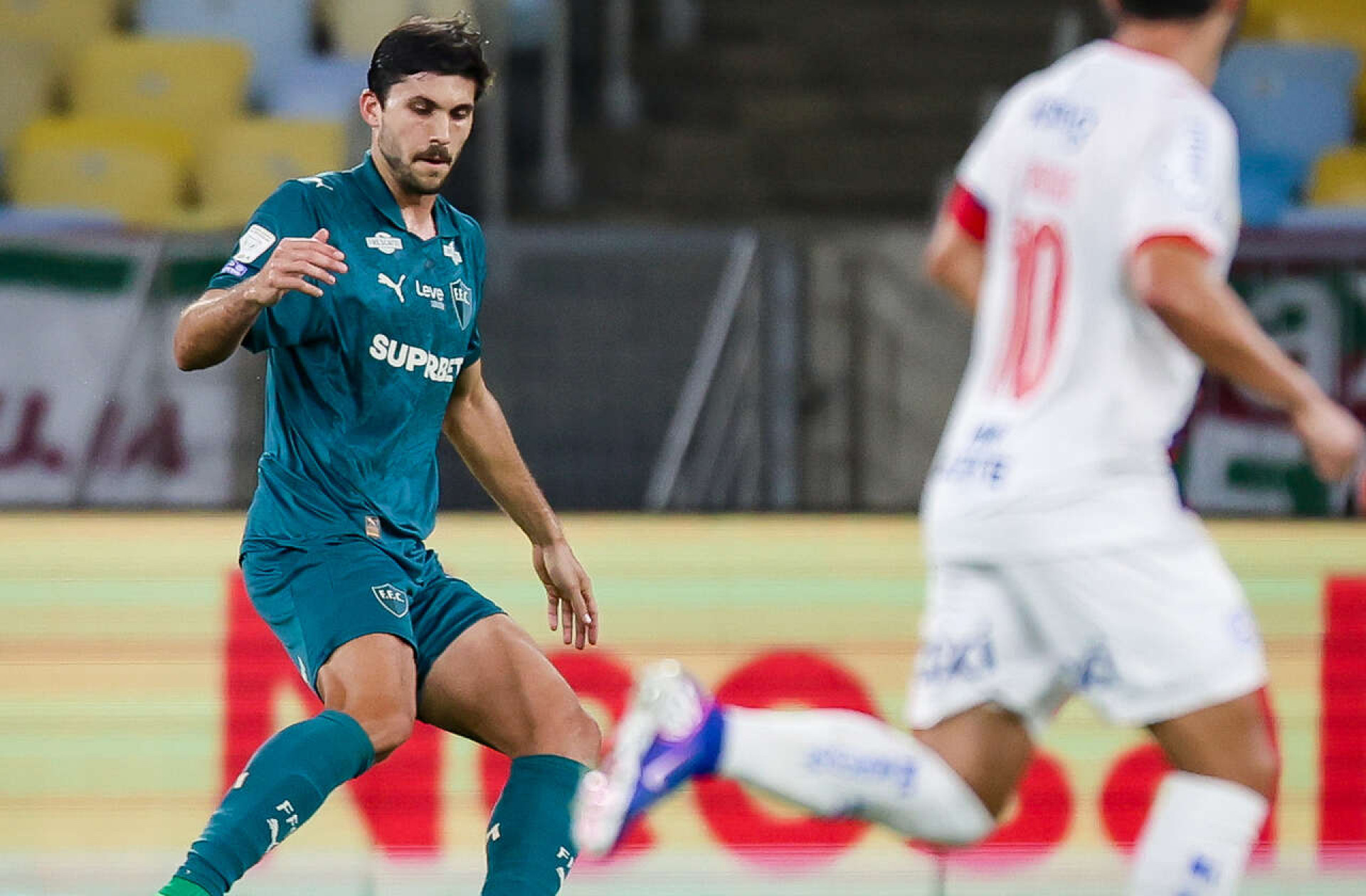 Igor Rabello vira op&ccedil;&atilde;o e deve ser titular no Fluminense