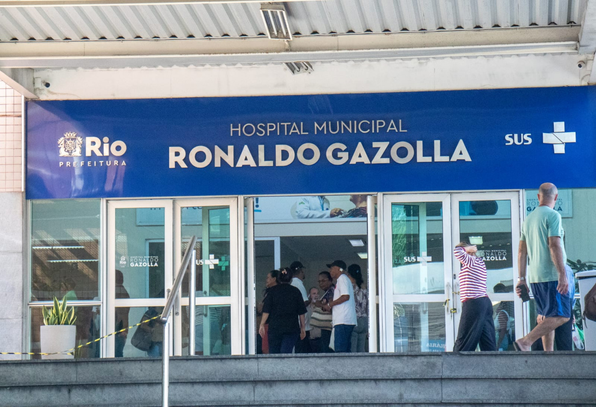 Mulher deu entrada no Hospital Municipal Ronaldo Gazolla já sem vida - Érica Martin / Agência O Dia