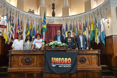 Unegro Niterói empossa nova diretoria e homenageia descendente de Tereza de Benguela