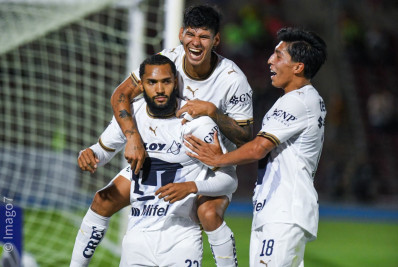 Ex-Flamengo faz primeiro hat-trick da carreira em goleada no México