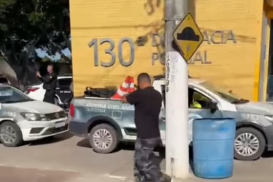 Dupla é presa após furto em banheiro público na Praia de João Francisco