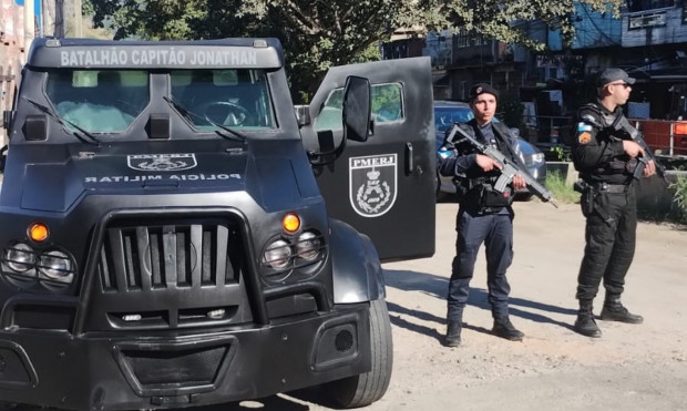 Tiroteio termina com três mortos e um ferido no Recreio