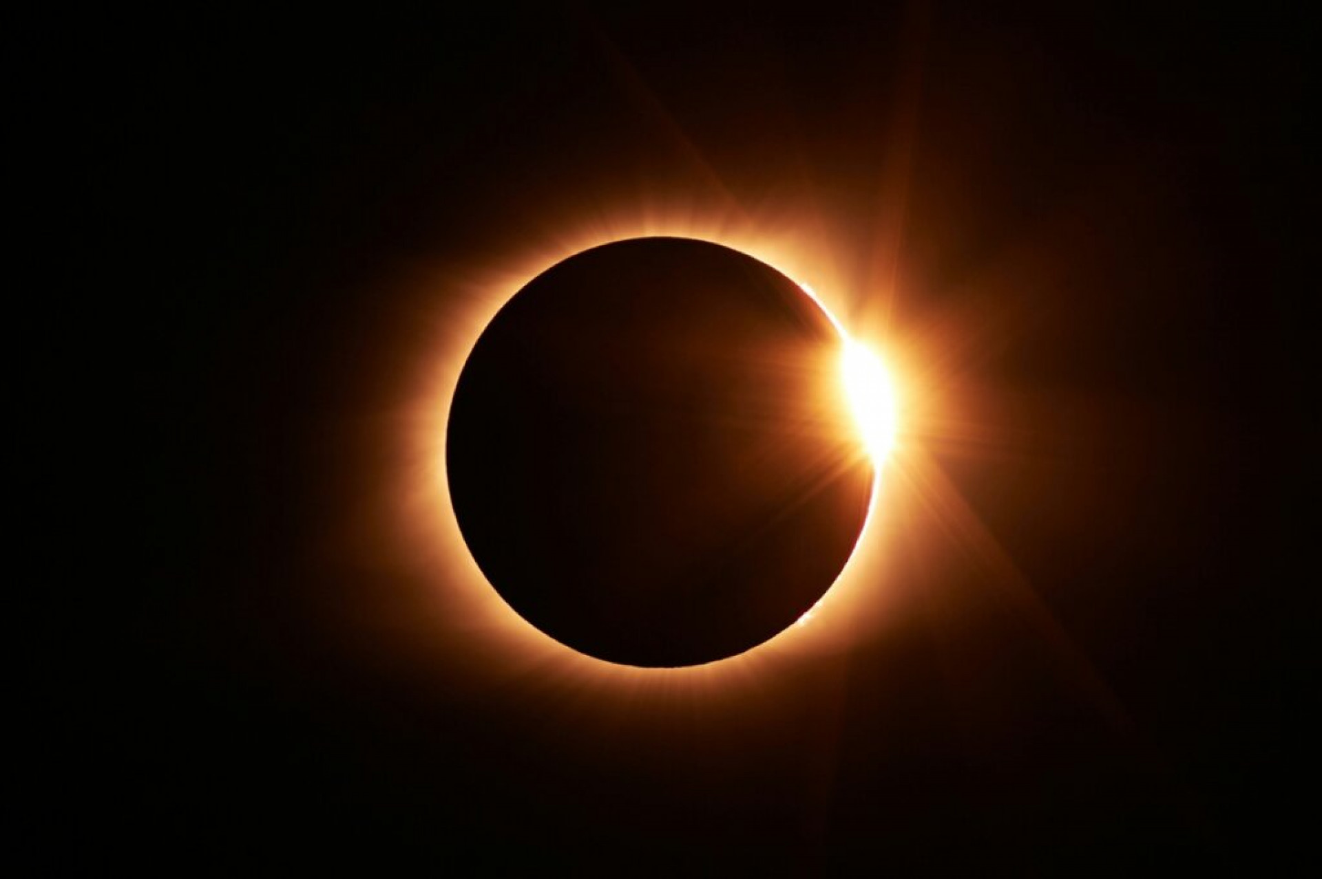 Agosto ter&aacute; dois eclipses: um mais forte, porque ser&aacute; vis&iacute;vel no Brasil