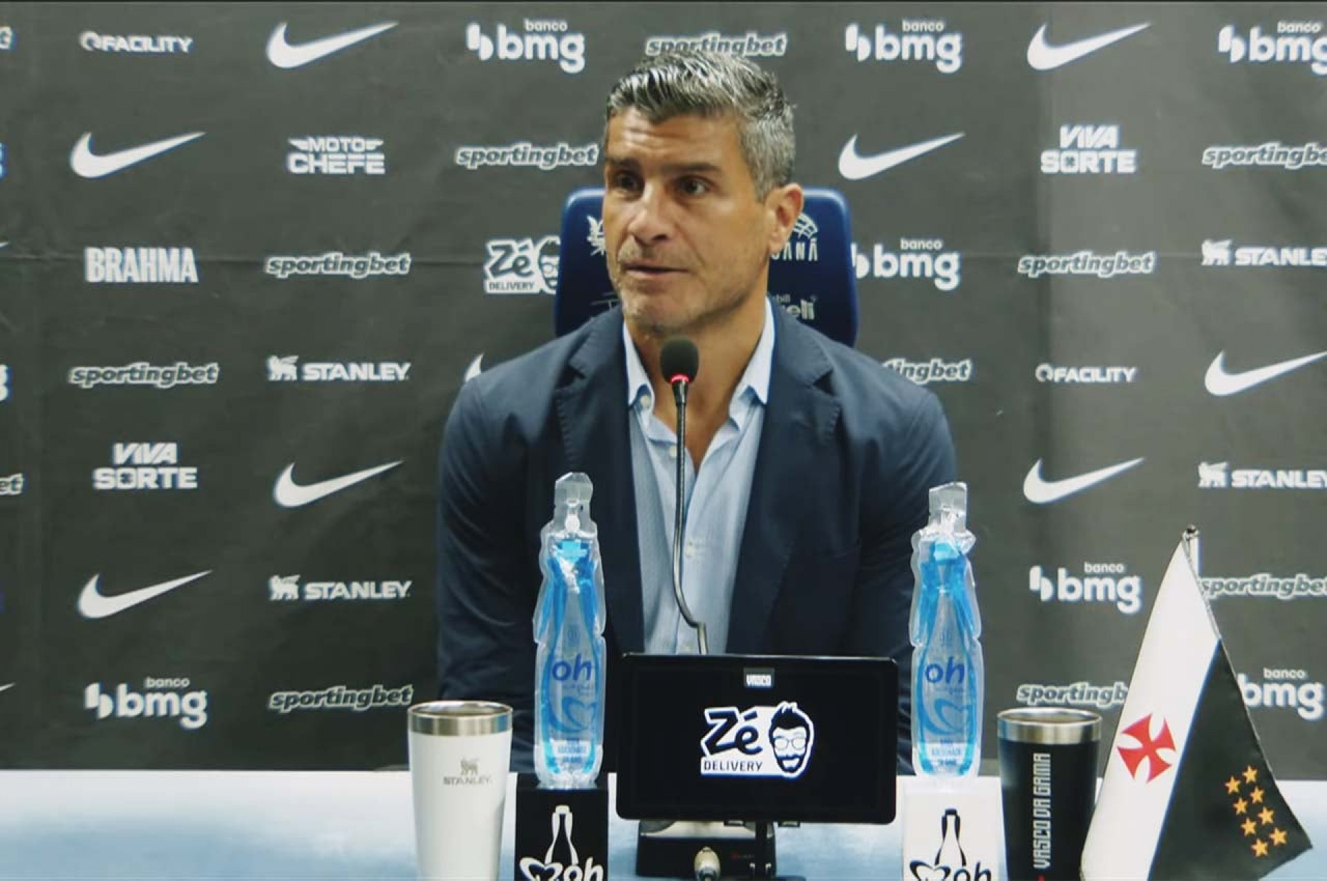 Pedro Emanuel esclarece postura do Vasco: “Fomos competitivos”