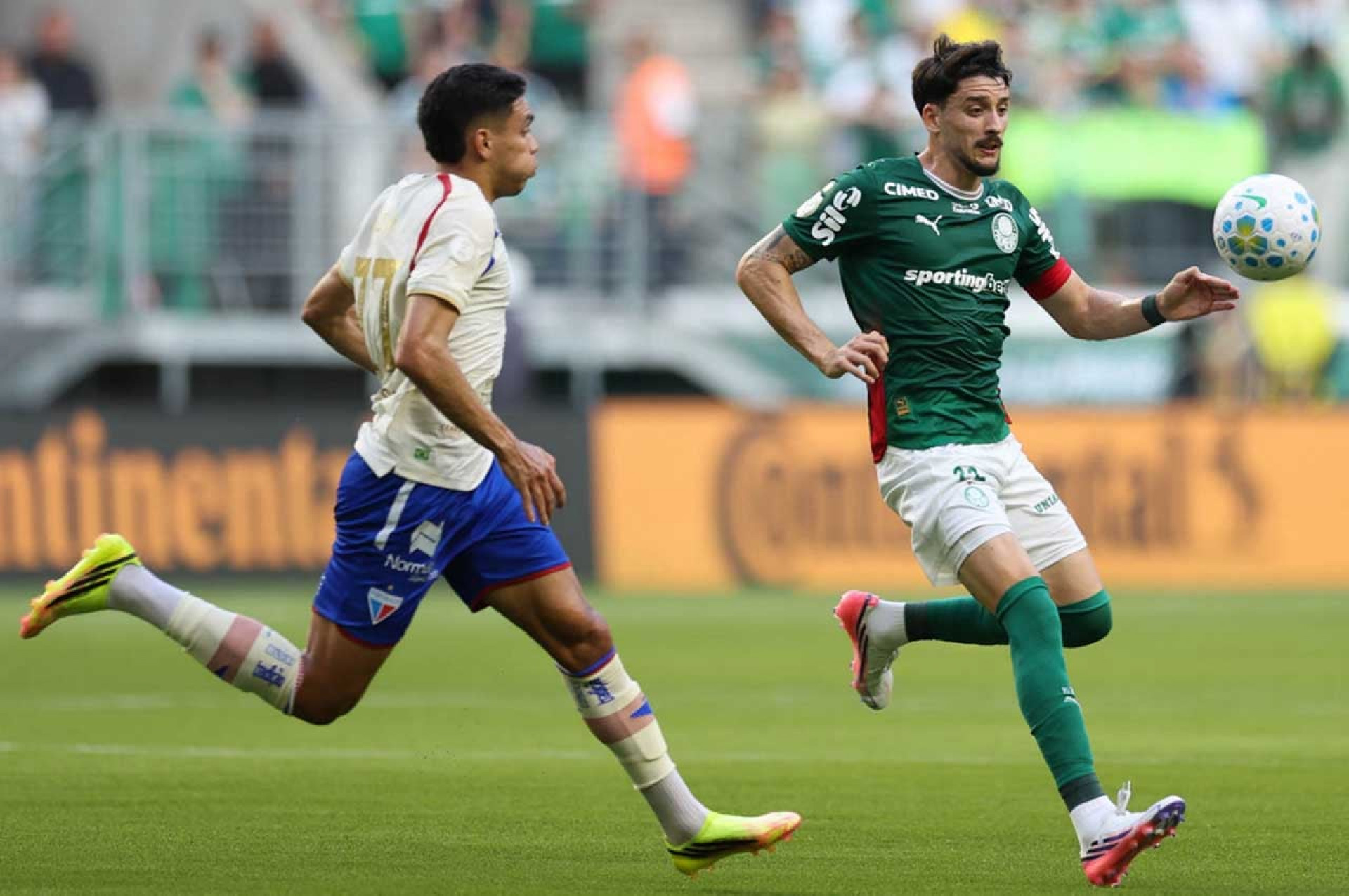 Abel comenta as mudan&ccedil;as no intervalo que levaram o Palmeiras &agrave; vit&oacute;ria