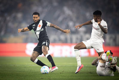 Jair celebra retorno ao time titular e destaca 'crescente' do Vasco