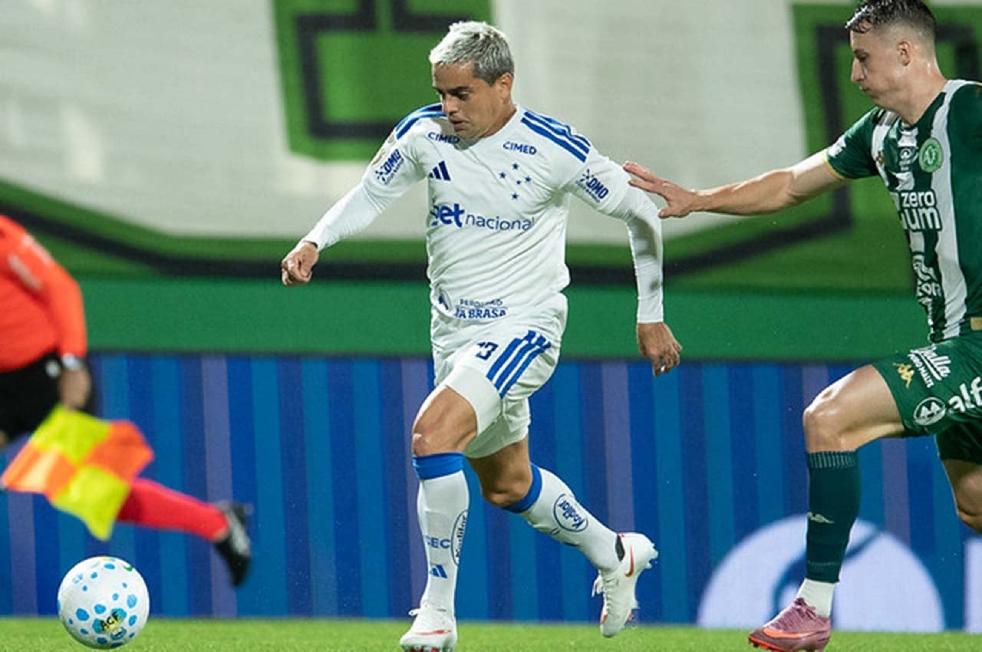 Cruzeiro n&atilde;o sai do zero com a Chapecoense pela Copa do Brasil