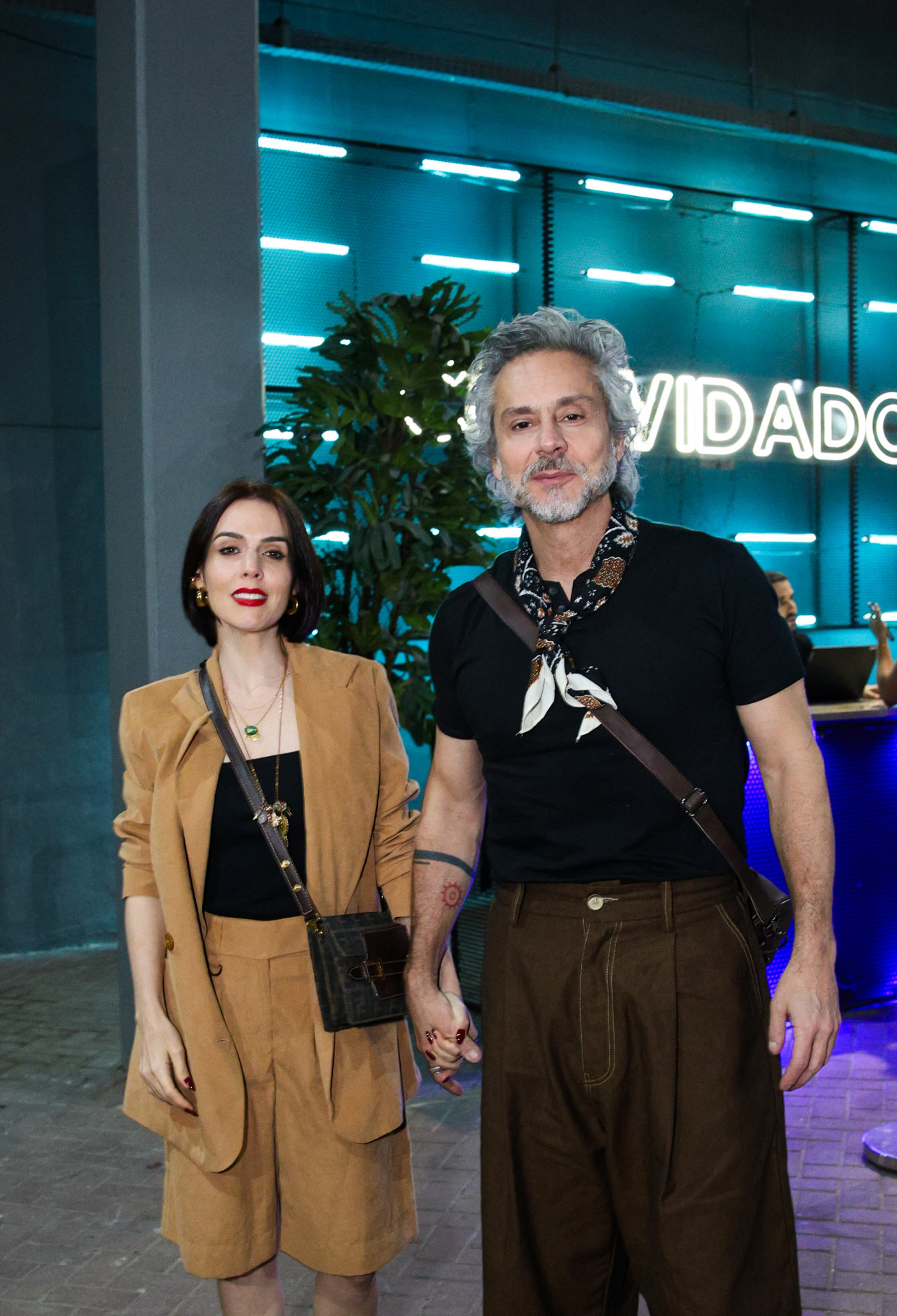 Alexandre Nero e Karen Brusttolin marcam presença em show de Djavan - Gui Silva / Brazil News