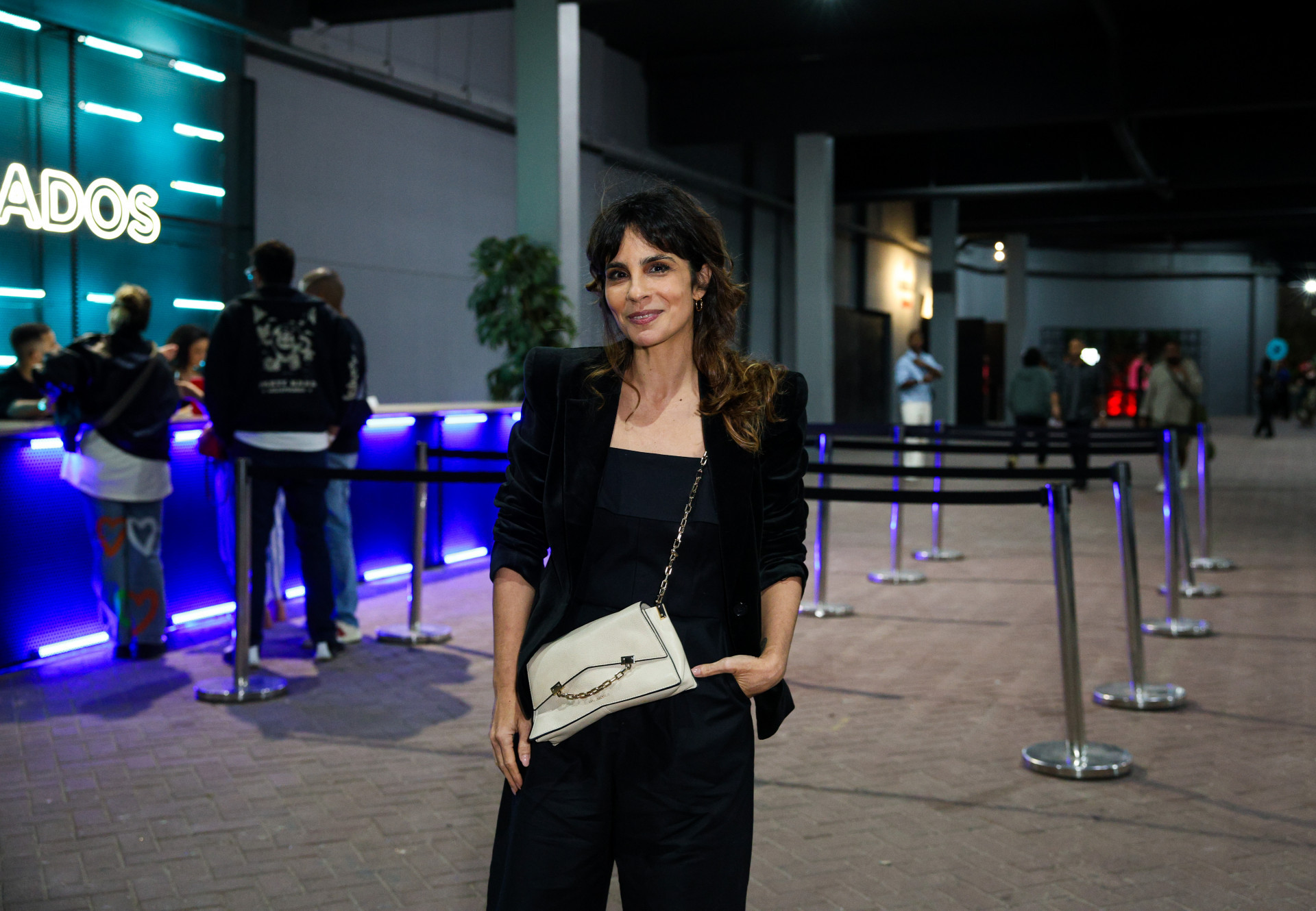 Maria Ribeiro marca presença em show de Djavan - Gui Silva / Brazil News