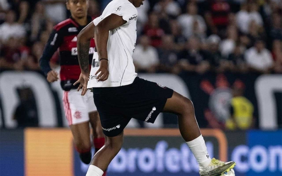 Corinthians vence Flamengo e retoma lideran&ccedil;a do Brasileir&atilde;o Feminino