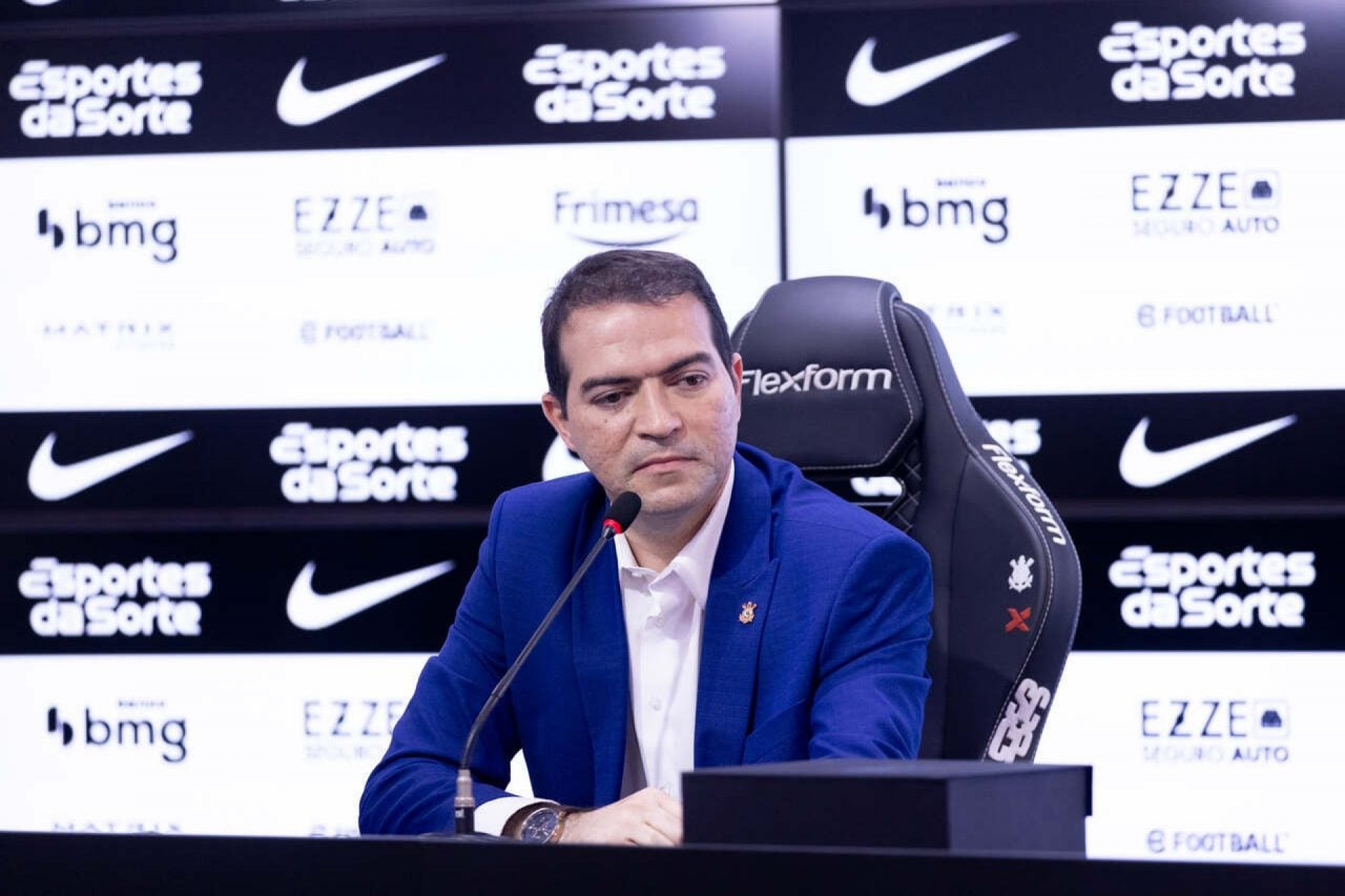 Presidente do Cuiab&aacute; detona Corinthians e exige manuten&ccedil;&atilde;o de transfer ban