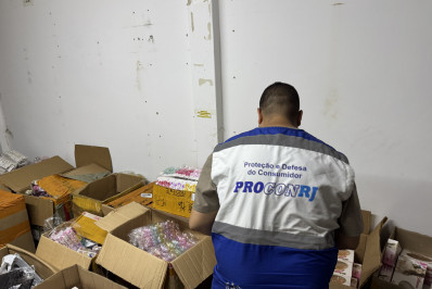 Operação apreende cerca de 2 mil produtos suspeitos de falsificação