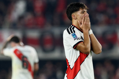 Próximo de Almada, River Plate vive crise e Coudet balança no cargo