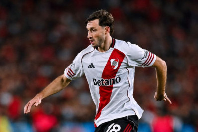 Flamengo recusa devolução e Viña seguirá afastado no River Plate