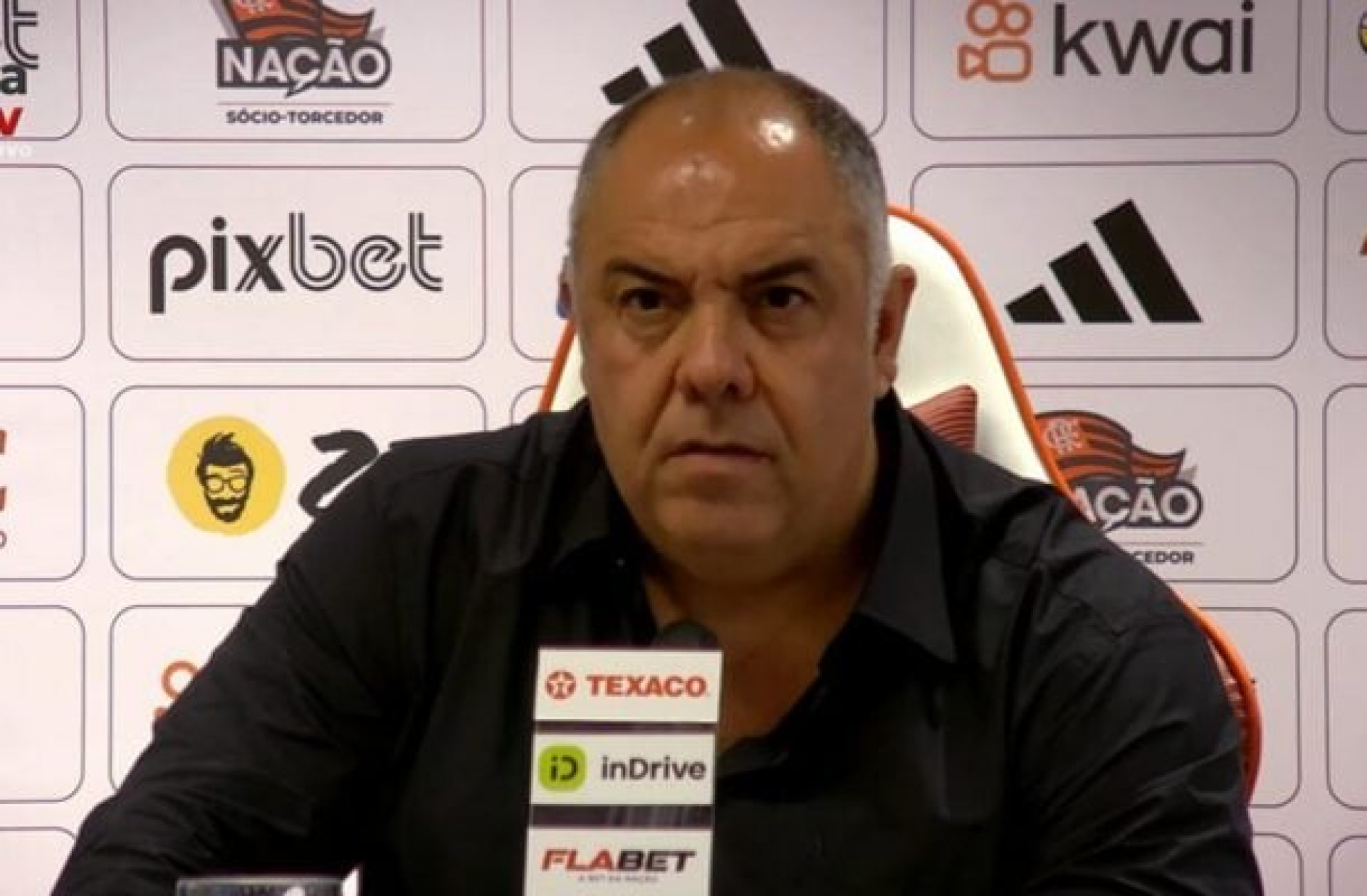 Marcos Braz faz alerta ao Flamengo ap&oacute;s investimentos milion&aacute;rios: “Se errar…”
