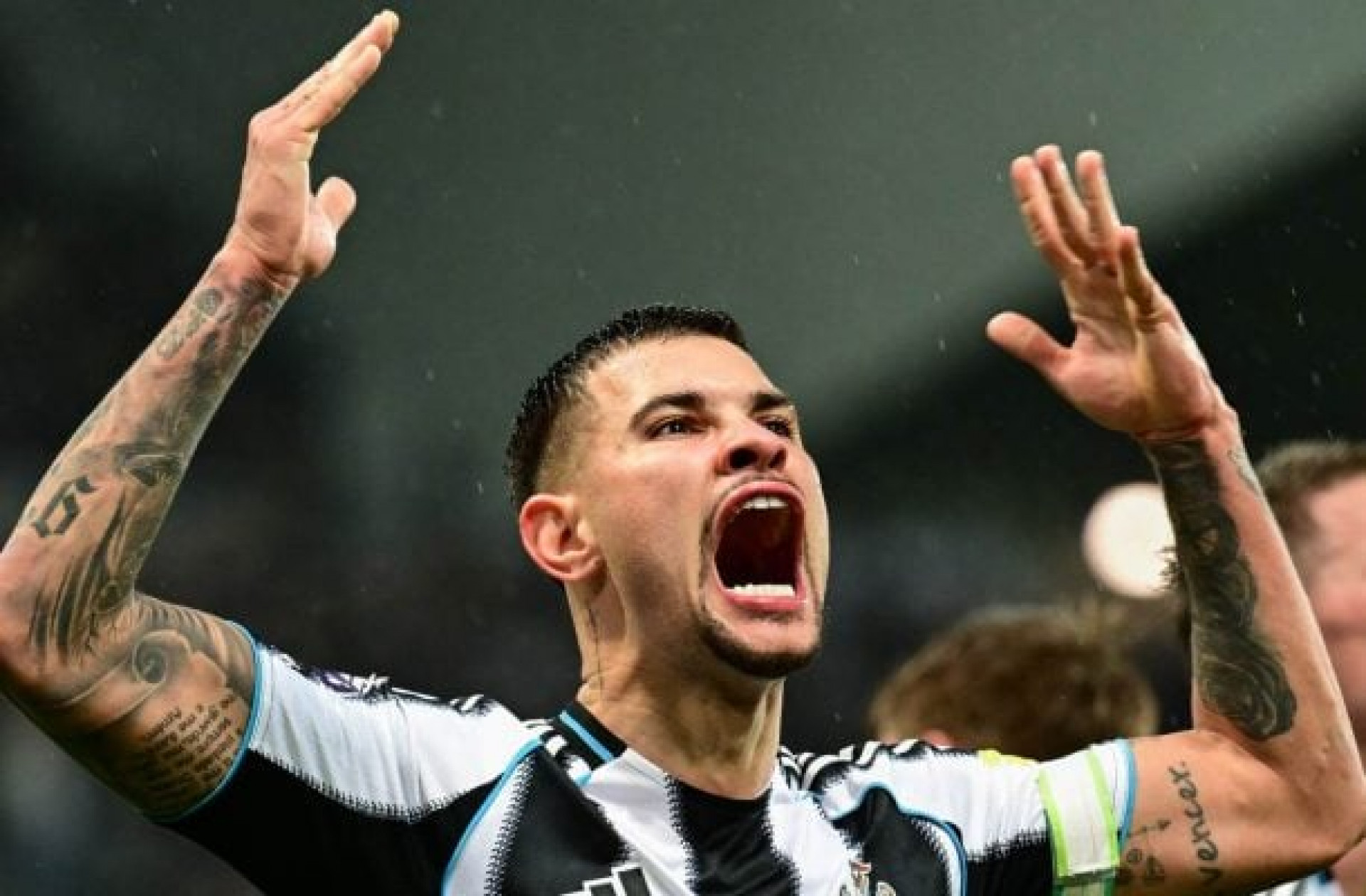 Arsenal tem primeira oferta por Bruno Guimar&atilde;es recusada pelo Newcastle