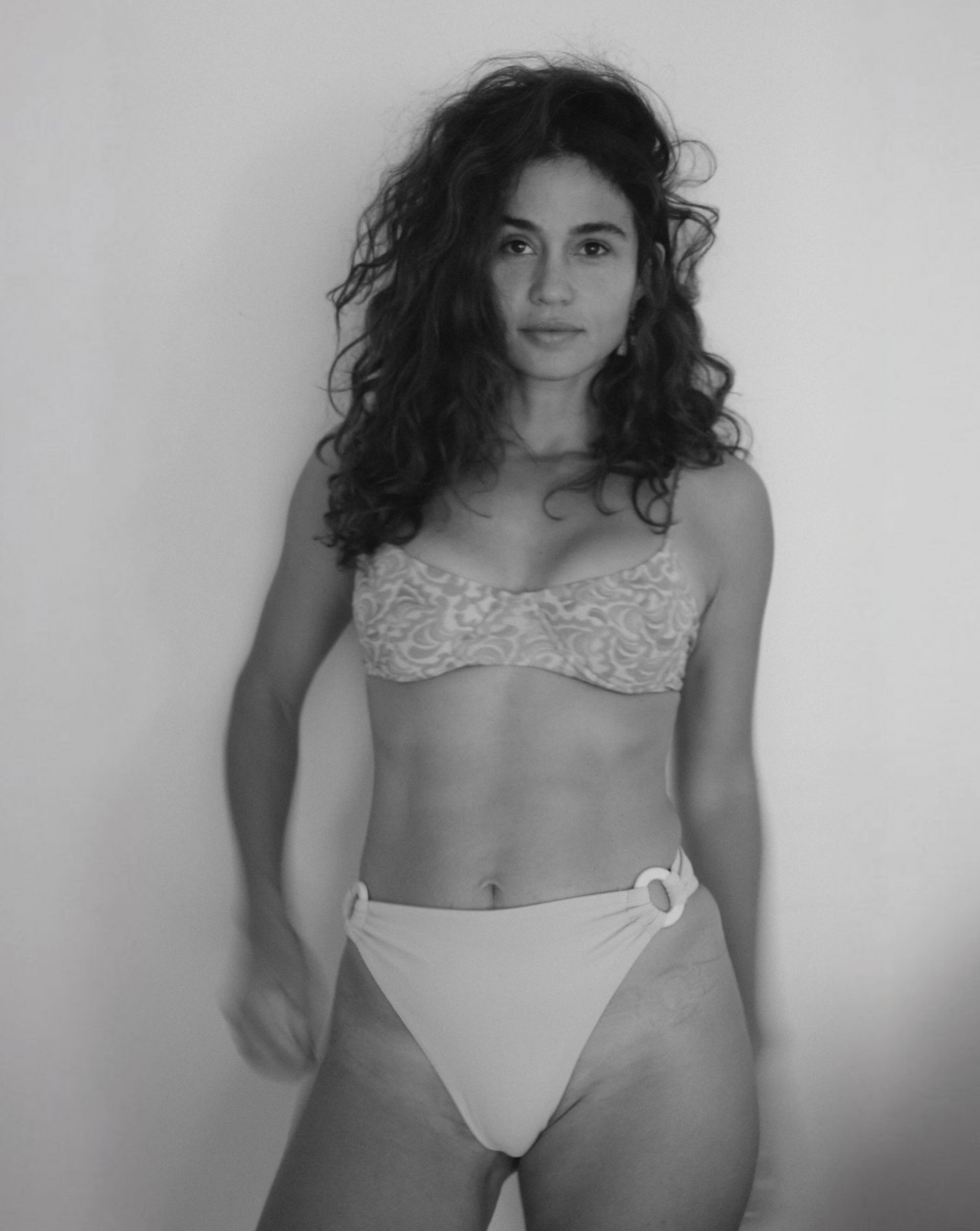 Nanda Costa apareceu com biquíni emprestado por Emilie Rey  - Reprodução/Instagram 