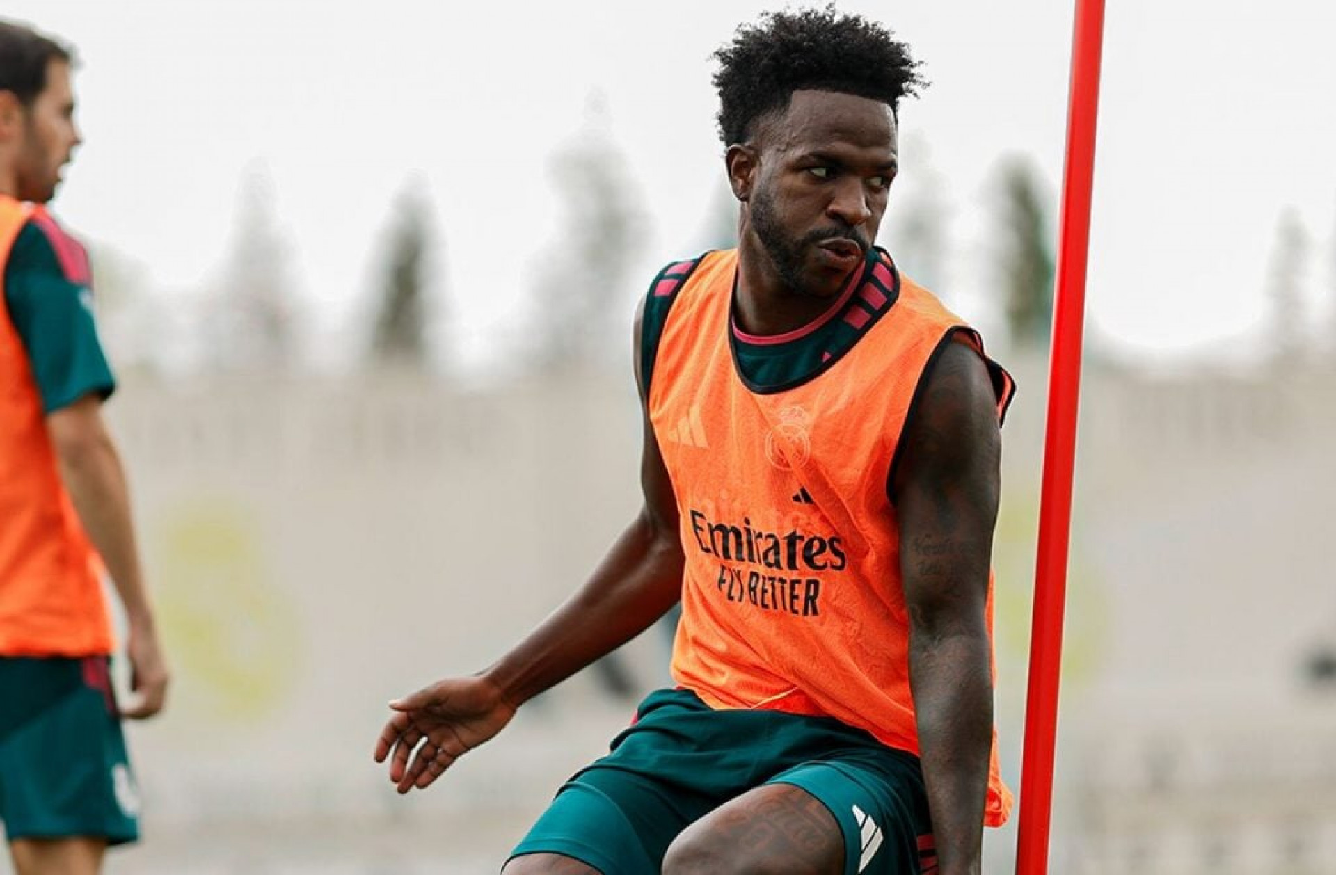 Vini Jr se reapresenta ao Real Madrid em forma “excepcional”