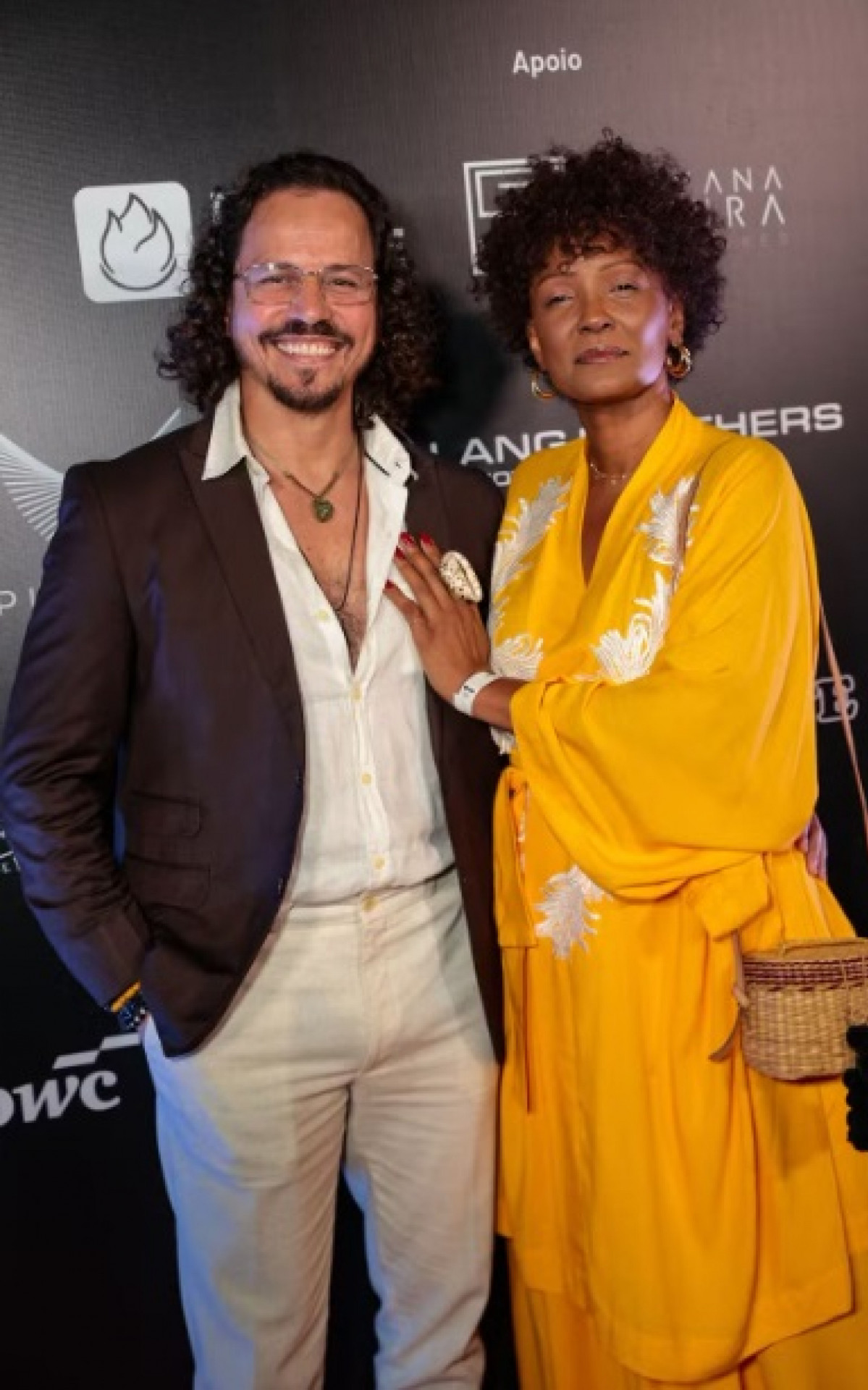 Isabel Fillardis e noivo