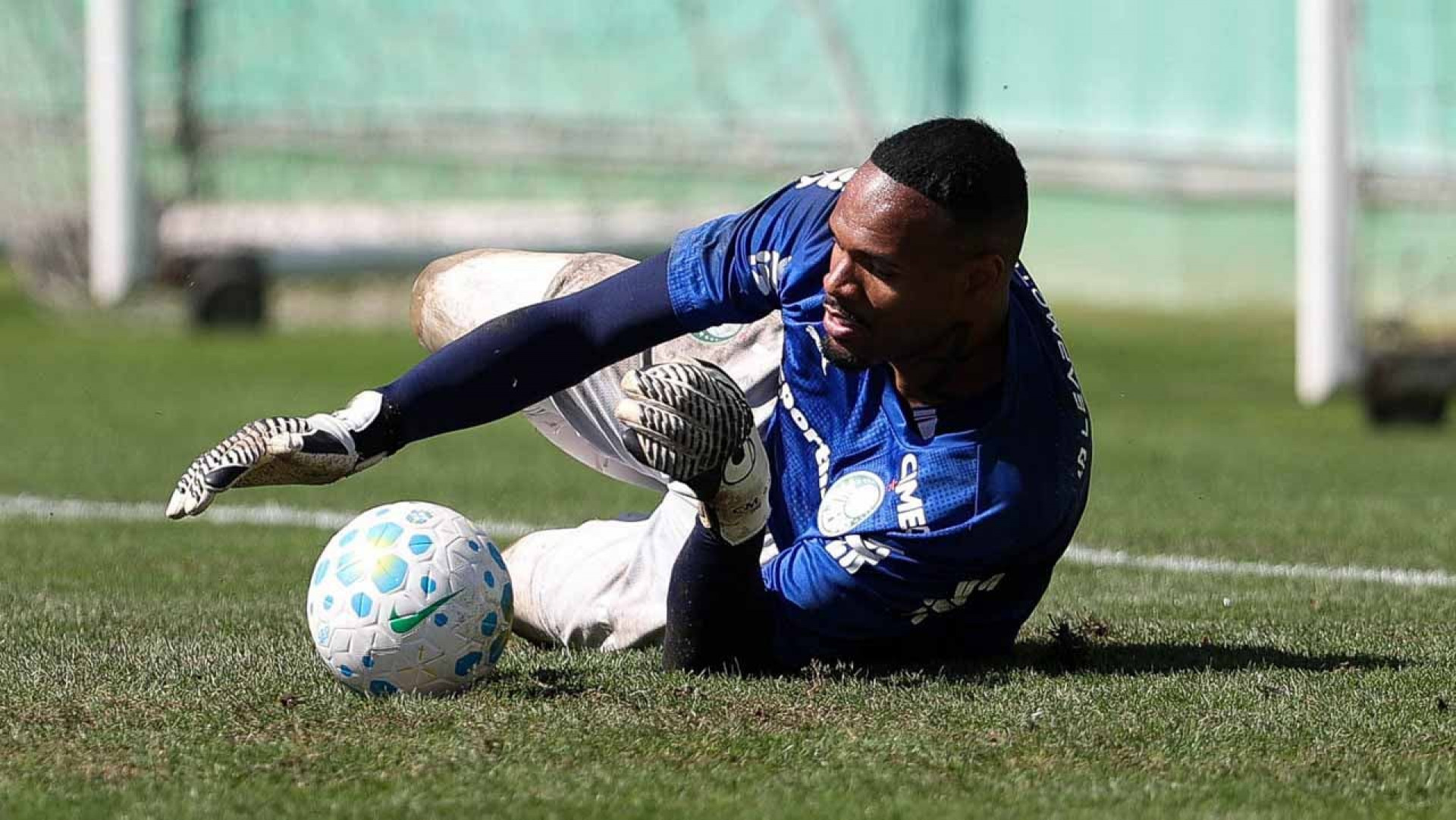 Carlos Miguel completa 50 partidas pelo Palmeiras e mira novas marcas