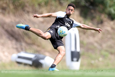 De lado no Botafogo, Jordan Barrera tem estilo de jogo como obstáculo