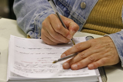 EJA abre portas para quem quer voltar a estudar e transformar o futuro em Rio das Ostras
